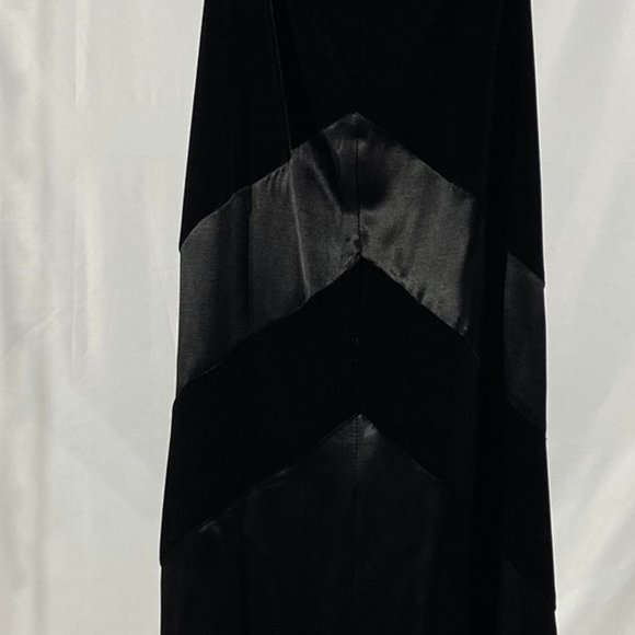 PM - Dress - Picture 7 of 9